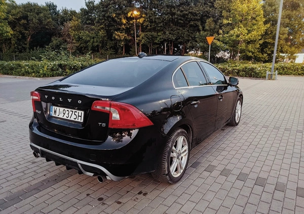 Volvo S60 cena 46999 przebieg: 132770, rok produkcji 2013 z Poniatowa małe 56